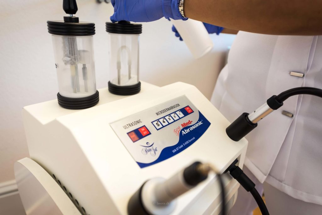 Soin de microdermabrasion pour le visage à Lausanne